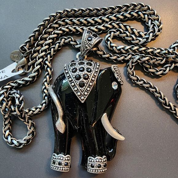 Black Enamel Silver Tone Elephant Necklace Rhinestone Marcasite Accents Vintage - Picture 8 of 12